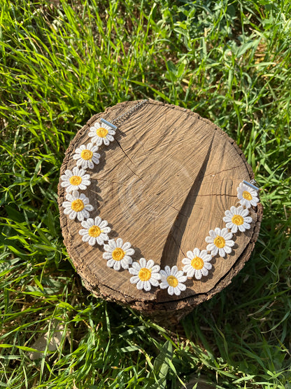 Classic Daisy Choker