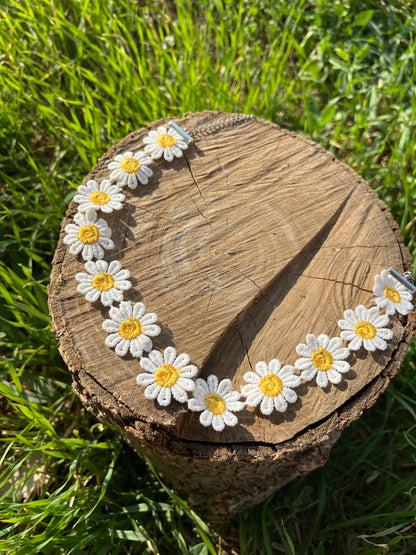 Classic Daisy Choker