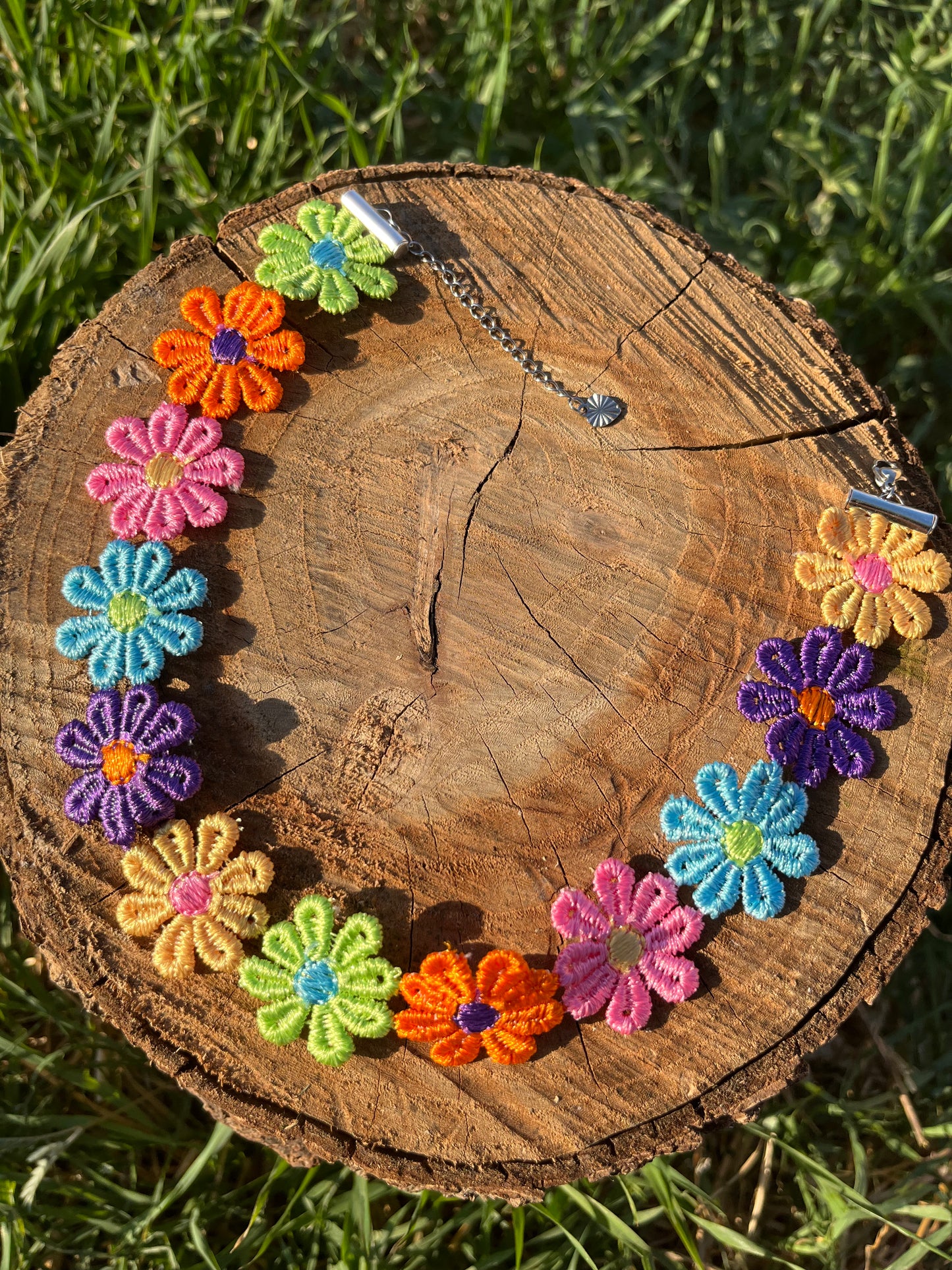 Multicolor Daisy Choker