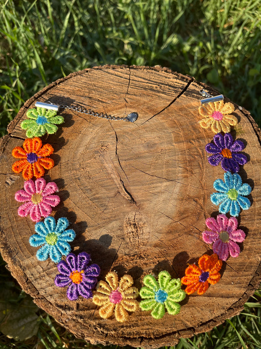 Multicolor Daisy Choker