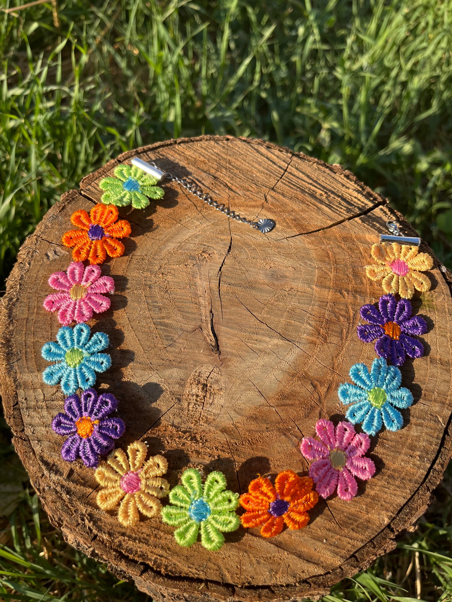 Multicolor Daisy Choker