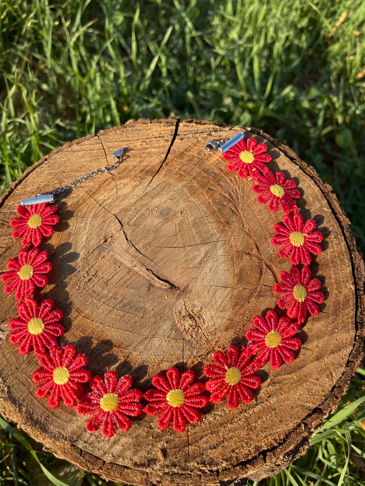 Red Daisy Choker