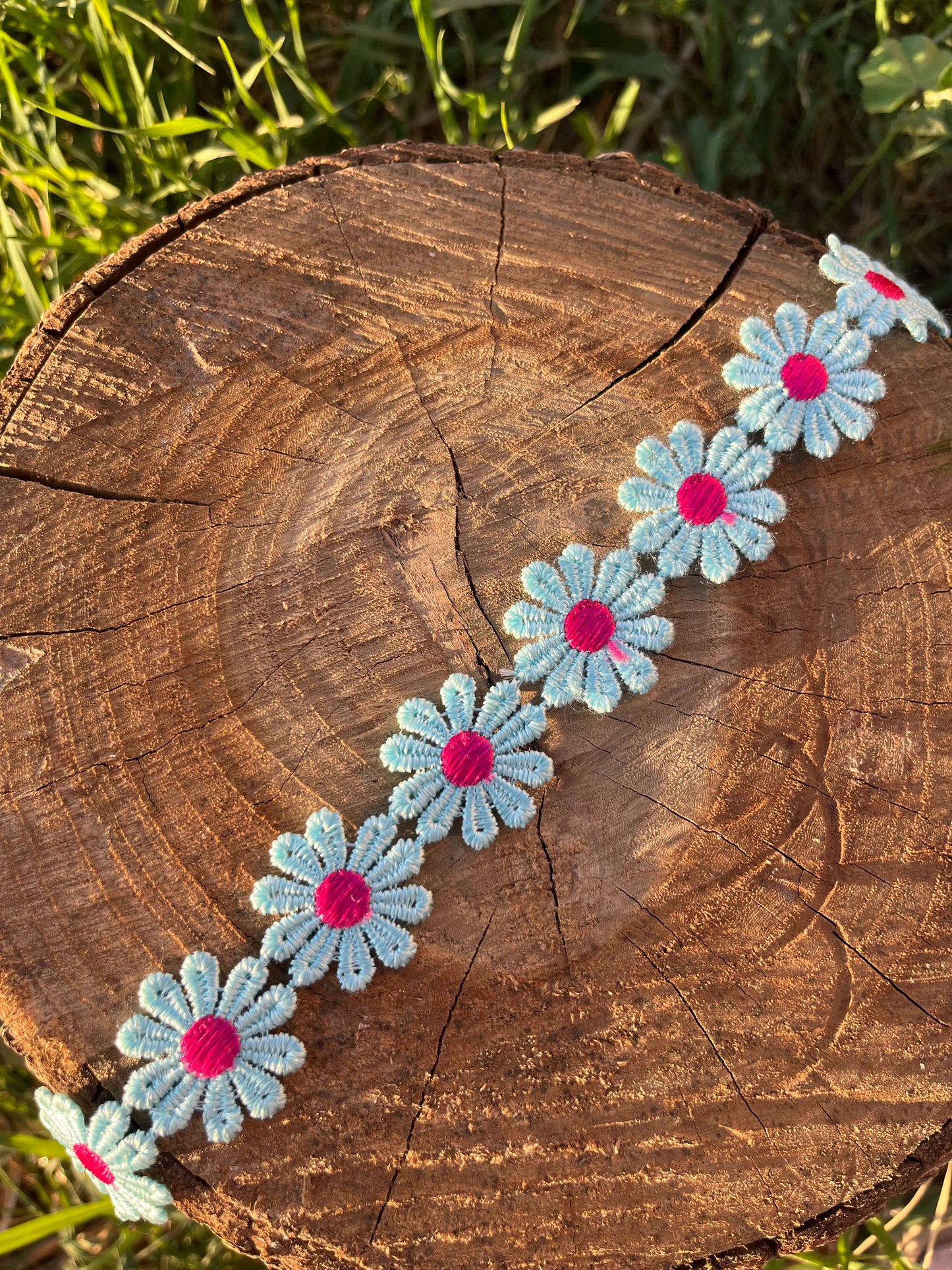 Light Blue Daisy Choker