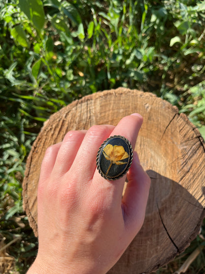 Vintage Dry Flower Resin Ring