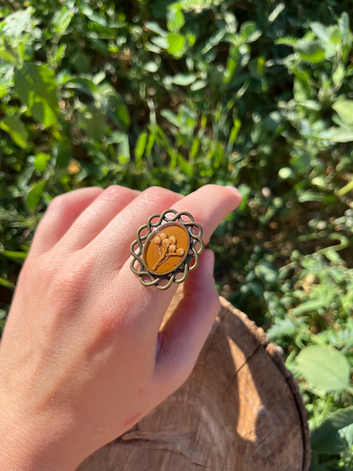 Vintage Dry Flower Resin Ring