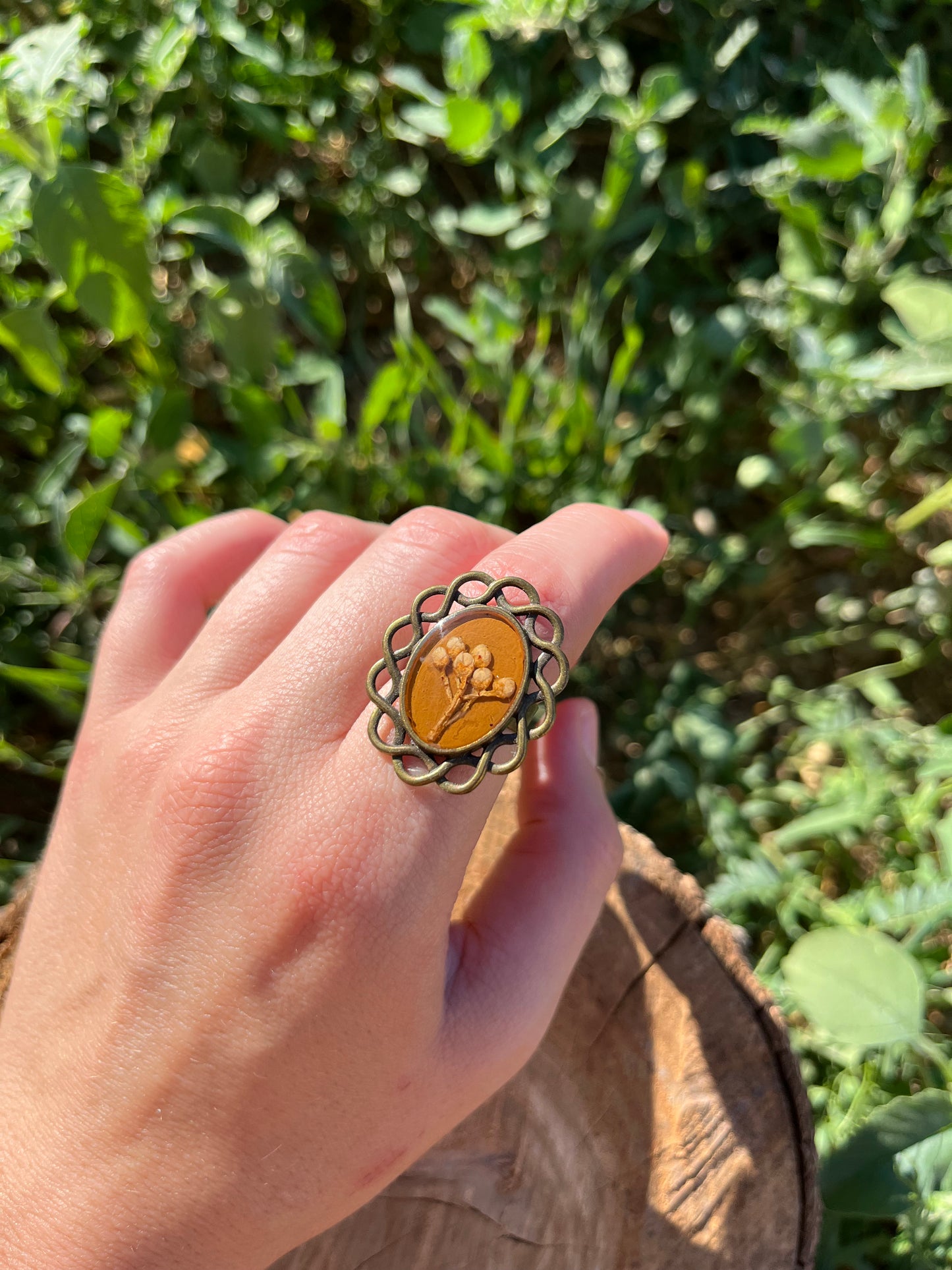 Vintage Dry Flower Resin Ring