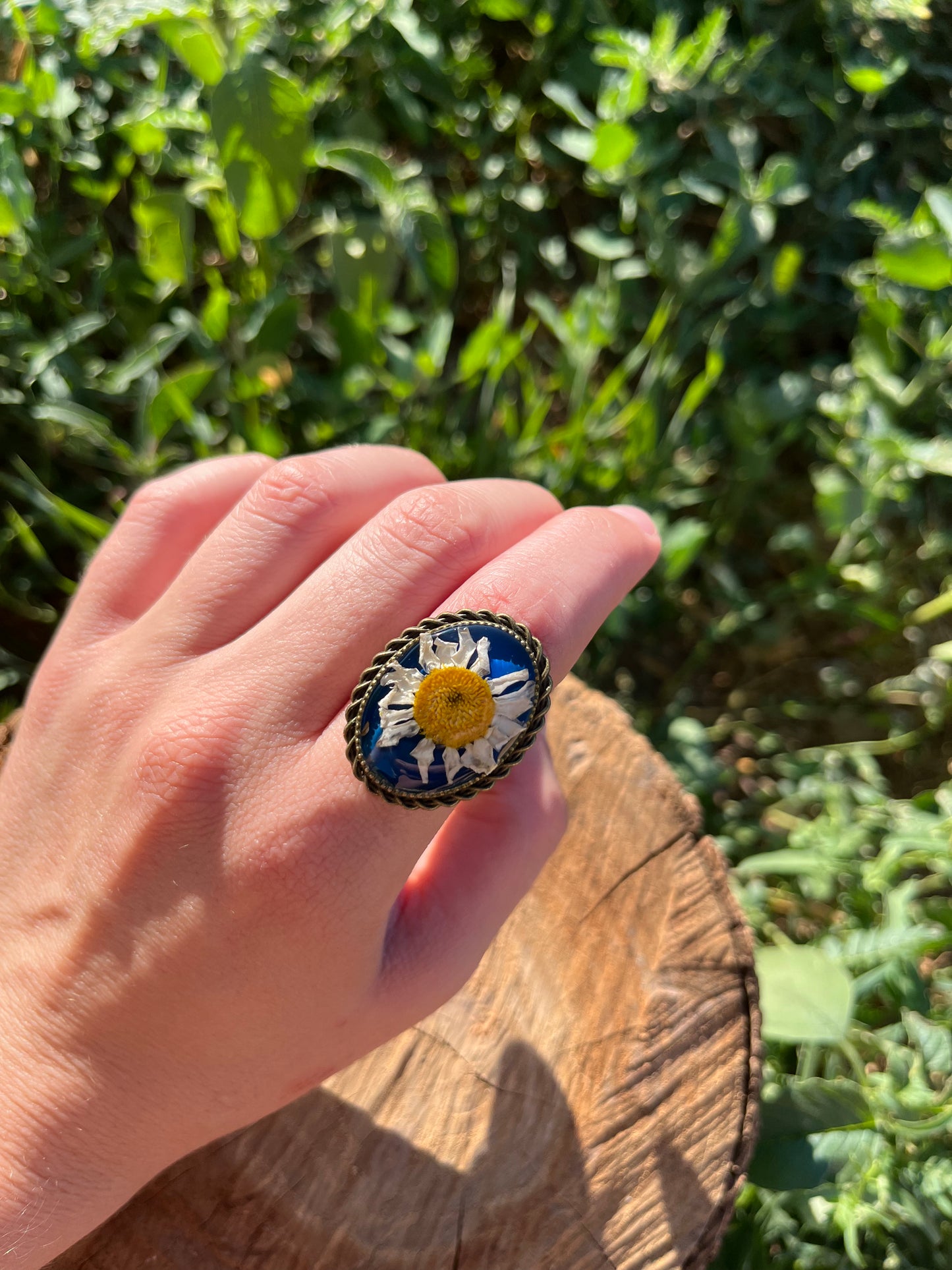 Vintage Dry Flower Resin Ring