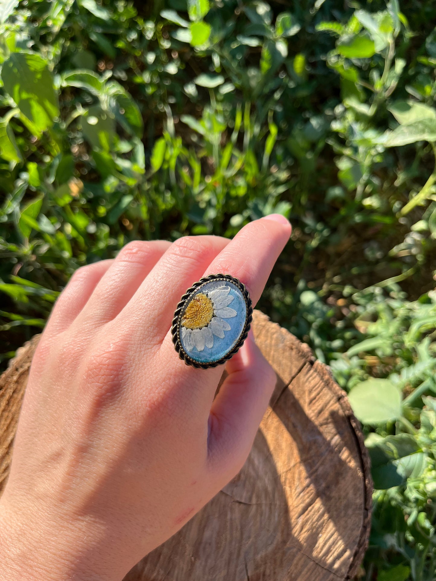 Vintage Dry Flower Resin Ring