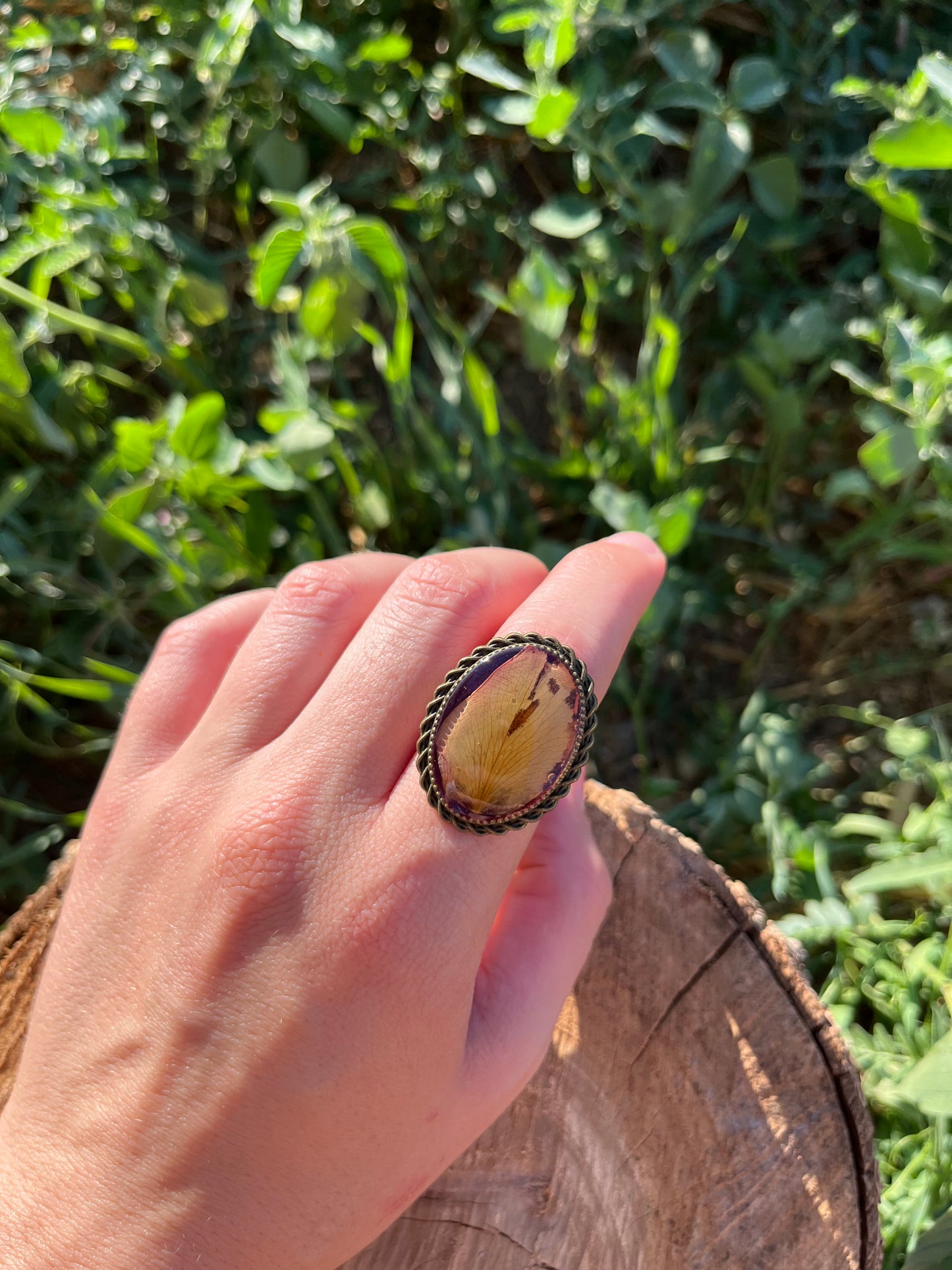 Vintage Dry Flower Resin Ring