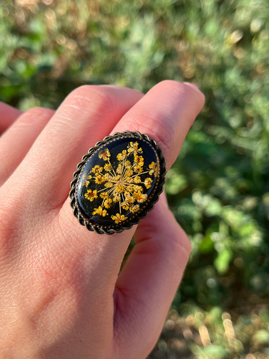 Vintage Dry Flower Resin Ring