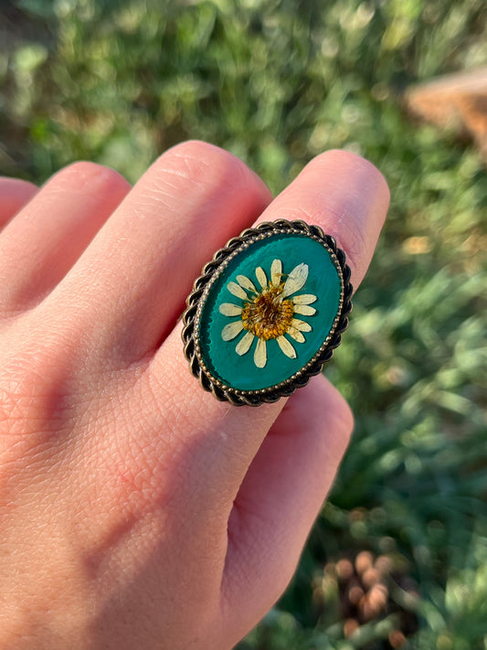 Vintage Dry Flower Resin Ring