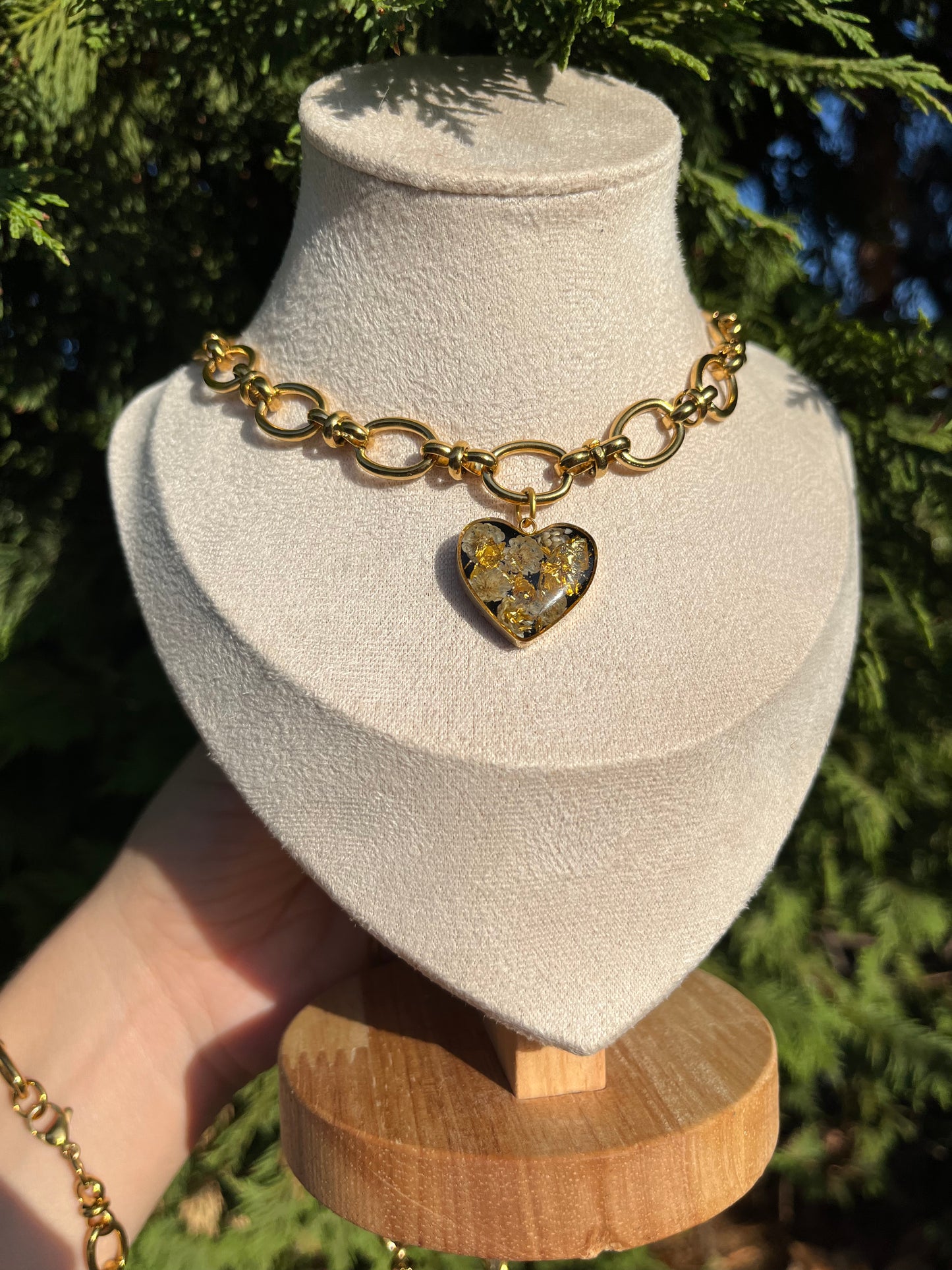 Heart Pendant Necklace with Dried Flowers and Gold Flakes