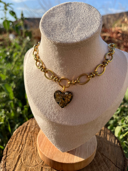 Heart Pendant Necklace with Dried Flowers and Gold Flakes