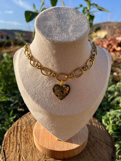 Heart Pendant Necklace with Dried Flowers and Gold Flakes