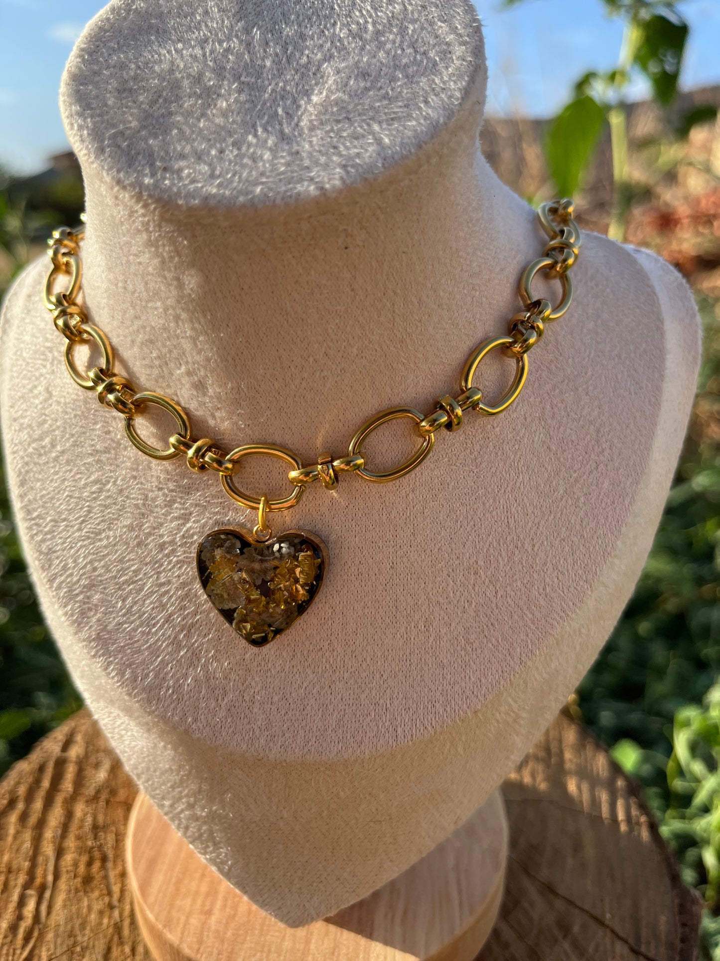 Heart Pendant Necklace with Dried Flowers and Gold Flakes