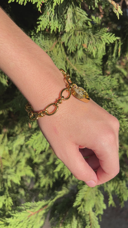 Heart Pendant Bracelet with Dried Flowers and Gold Flakes