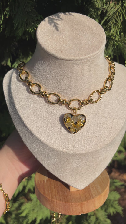 Heart Pendant Necklace with Dried Flowers and Gold Flakes